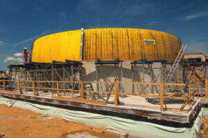 Bednění Doka pro betonové kopule centra Techmania