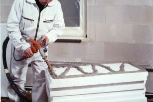 Šetřit na tloušťce pěnového polystyrenu se nevyplatí