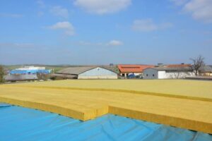 Nové střešní lamely Isover LAM 30 a LAM 50