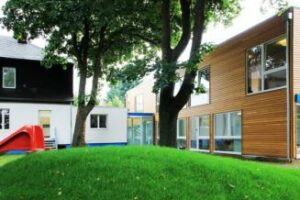 Nová německá legislativa nahrála rozšíření mateřských školek z modulů Fagus