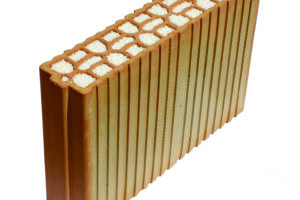 Věncovky HELUZ s integrovanou izolací pro pasivní a nulové domy