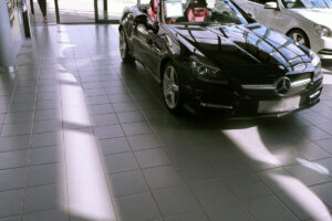 Univerzální lepidlo na dlažby a obklady SCHÖNOX Q9