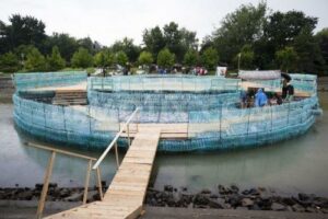 V rumunském Temešváru postavili rekordní most z plastových lahví