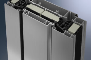 Schüco má v nabídce nejužší větrací křídlo pro větrání skleněných fasád