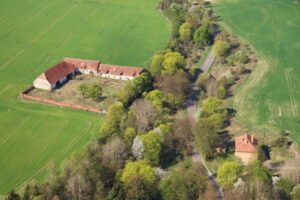 Sdružení Postřelí začalo se záchranou barokního dvora Vranov na Plzeňsku