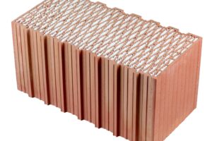 Heluz ověřoval trvanlivost polystyrenové výplně cihel HELUZ Family 50 2in1