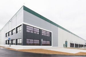 Developer Prologis dokončil první budovu v Prologis Park Prague-Airport