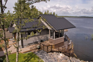 Ocelová střecha Ruukki je vhodná pro lehké konstrukce dřevostaveb