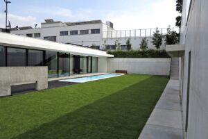 Bílý beton použitý pro novostavbu vily v Brně-Králově Poli