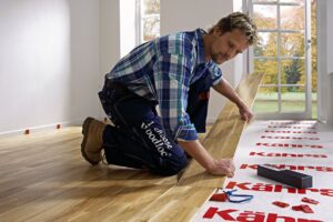 Když podlaha „plave“ – plovoucí způsob pokládky nebo pevné spojení s podkladem?