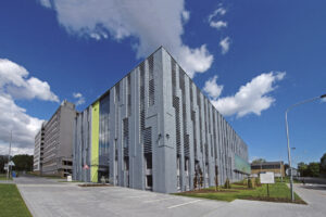 Dobře vybavený dům pro superpočítač