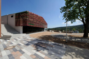 V Černošicích otevřeli novou sportovní halu za 53 miliónů