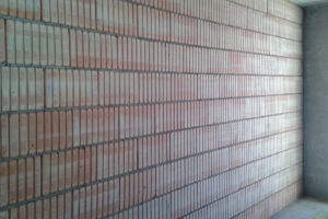 Akustika v praxi – vzduchová neprůzvučnost zděných mezibytových stěn v detailech