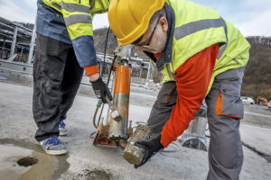 Válcovaný beton – inovativní technologie pokládky betonových vozovek