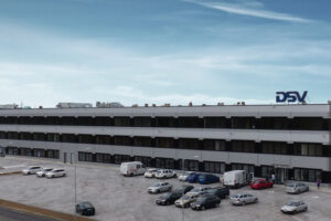 Přepravní společnost DSV otevřela novou centrálu s unikátním překladištěm