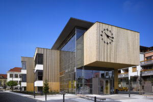 Promyšlená koncepce dostavby školy v Dobřichovicích