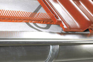 HPI-CZ komplexně řeší okapovou hranu: Střecha musí dostatečně větrat