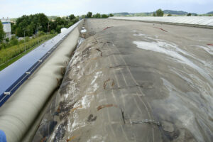 Poruchy kotvených střech 3 – Kotvení tepelné izolace a další souvislosti