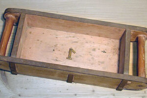 Co znamenají značky na starých cihlách