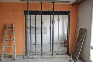 Provádění nových otvorů v nosných stěnách panelových objektů