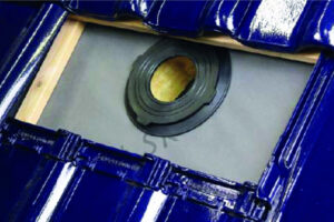 Naprostou vodotěsnost střechy v oblasti prostupu fólií zajistí nová těsnicí manžeta od HPI-CZ