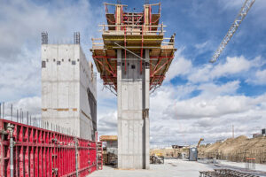 Rychlé odbednění a snadný posun s šachtovým rohem MAXIMO – Kancelářská budova Hexagon v Calgary