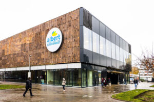 Obchodní dům Ládví otevírá po celkové rekontrukci