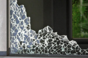 Okna z hlediska úniku tepla, akustiky, prostupu světla či bezpečnosti 8 – Bezpečnostní rizika