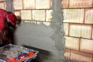 Jaké vlivy mohou ovlivnit měření vzduchové neprůzvučnosti mezibytové stěny? Díl 3 – Vliv různých povrchových úprav