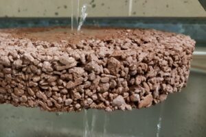 Drenážní beton ZAPA DROP pomáhá zadržovat srážky v místě dopadu