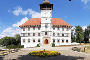 Generální oprava zámku ve Staré Vsi nad Ondřejnicí finišuje