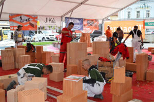 HELUZ opět podpořil soutěž studentů řemeslných oborů ŘEMESLO/SKILL