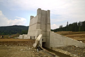Suchá nádrž Jelení ochrání před stoletou vodou