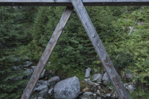 Lávky pro KRNAP od studentů FA ČVUT slouží od léta veřejnosti