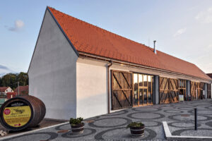 Galerie vína s degustačním sklepem a zázením ve Valticích