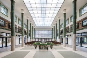 Na luhačovické kolonádě zvoní podpatky o mozaiku RAKO