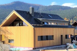 Obrubníkové odvodnění parkoviště MEA KERB u šumavského domu