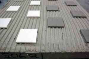 Úskalí vhodného výběru lepidla na obklady a dlažby