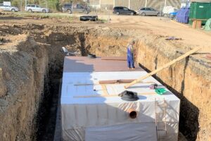 Produkty MEA pro hospodaření s dešťovou vodou v autosalonu Lexus