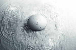 Napouštění vany ode dna