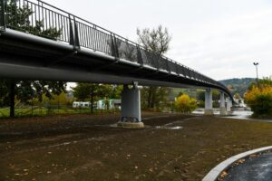 Praha se dočkala nové lávky v Tróji, její stav budou monitorovat speciální snímače