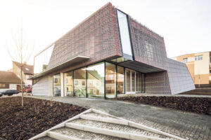 Modlitebna v Sedlčanech má unikátní fasádu