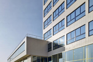 Poškozené fasády paláce prošly kompletní obnovou