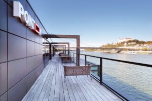 Nové kulturní centrum na hladině Dunaje