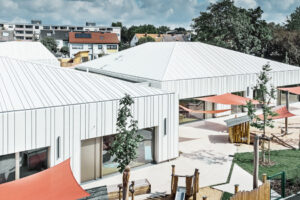 Čistě bílý hliník pro mateřskou školu