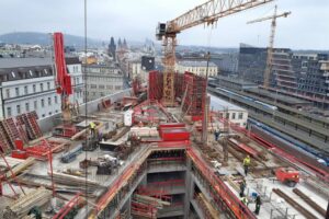 Hrubá stavba Motelu One je hotová