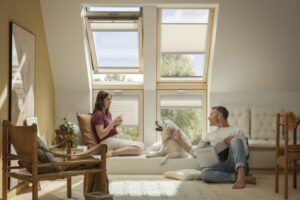 Nové ergonomické madlo střešních oken VELUX